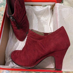 Aerosoles Jalapeno Bootie - Wine Sz 7.5